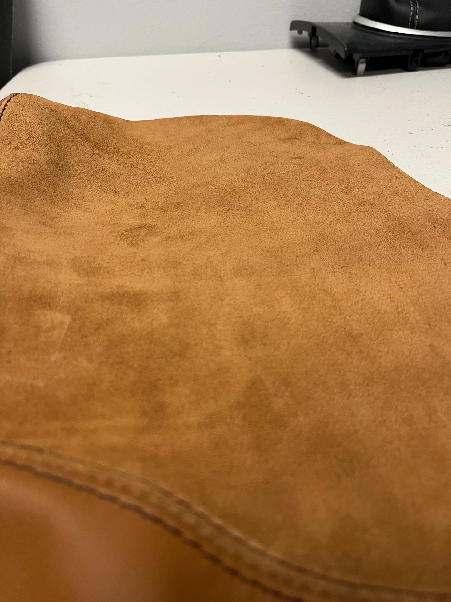 For 2015 2016 2017 2018 2019 Chevy Corvette C7 Kalahari Brown Suede & Leather Console Armrest Cover
