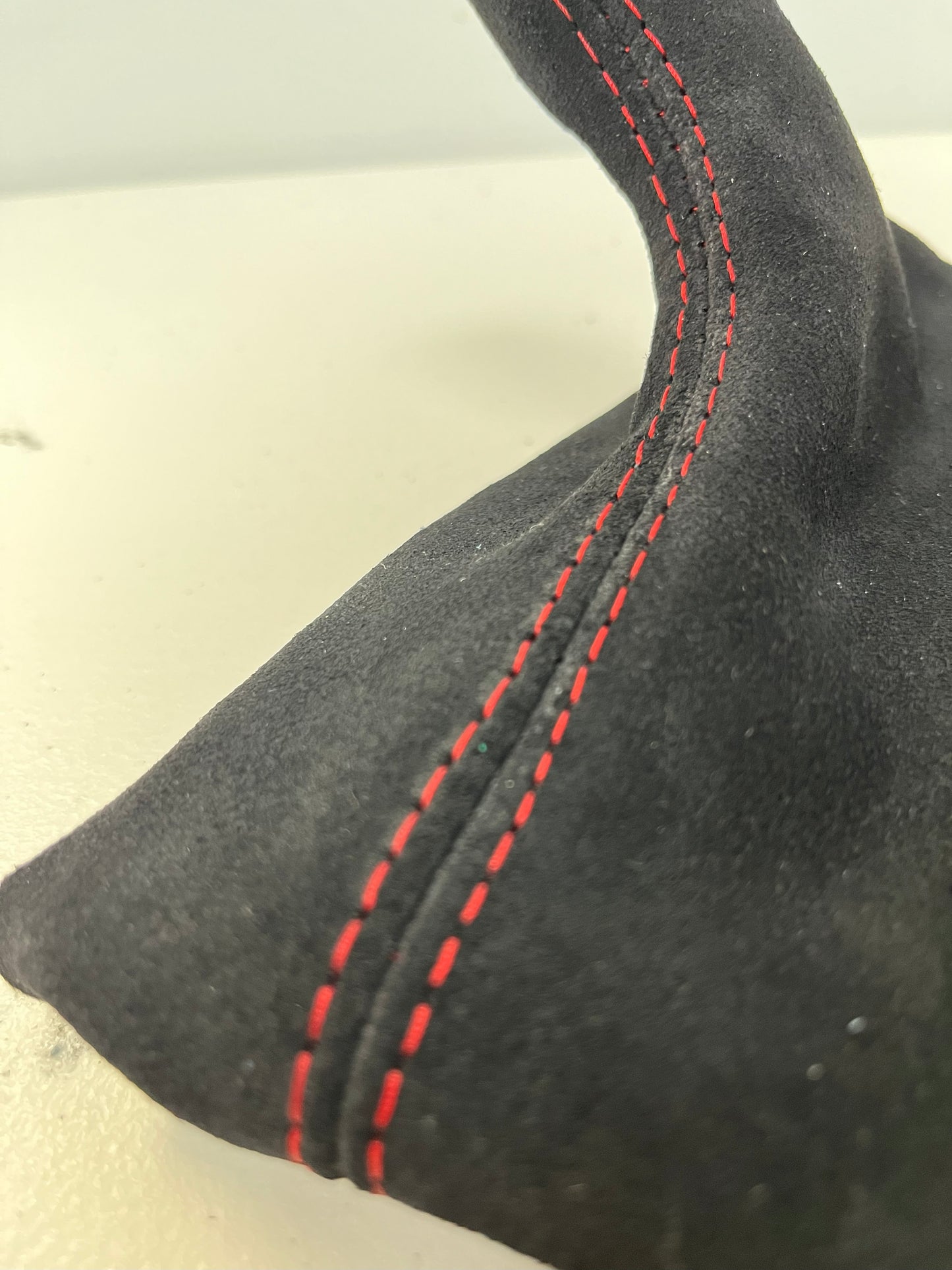 black genuine suede shift handbrake boot and console armrest cover for porsche boxster 911 986 996 1997 1998 1999 2000 2001 2002 2003 2004 manual transmission